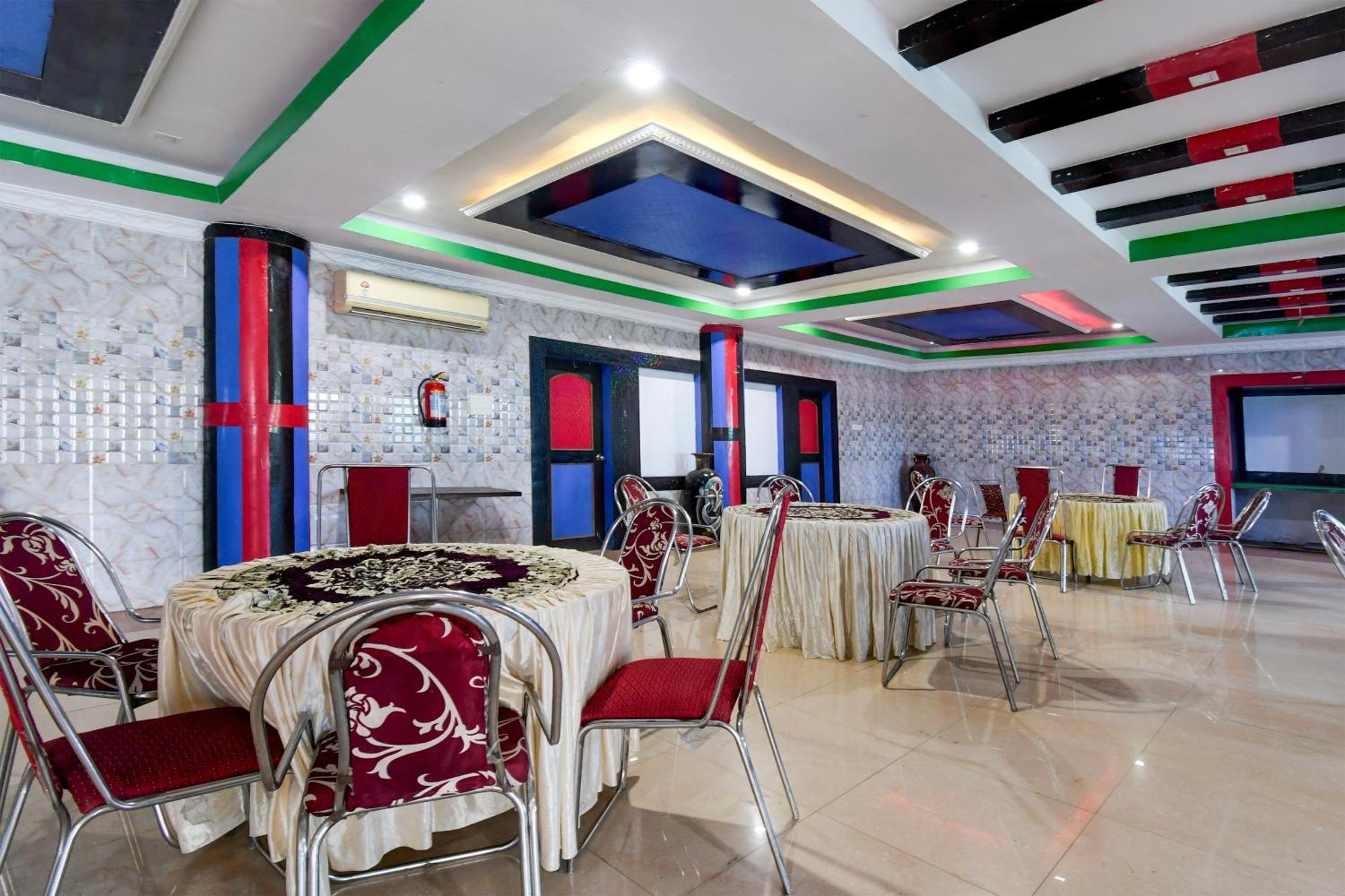 Hotel O Blue Royal Bhuvanesvar Kültér fotó