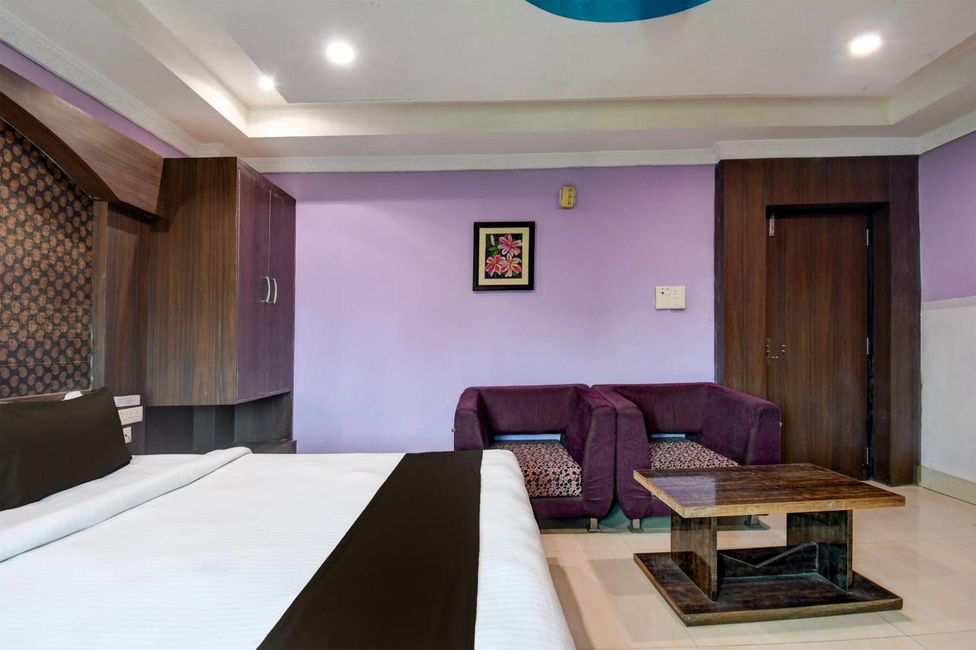Hotel O Blue Royal Bhuvanesvar Kültér fotó
