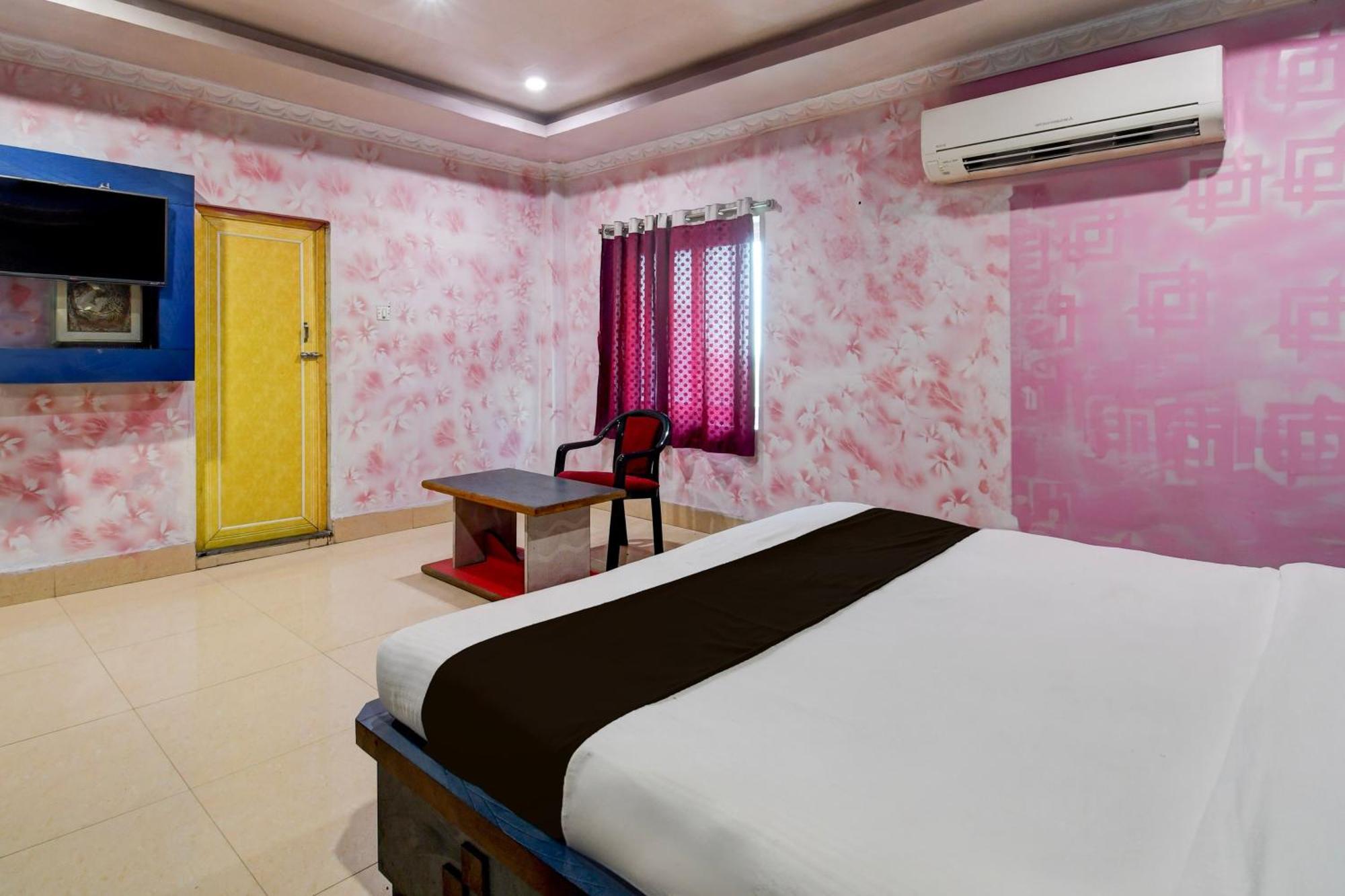 Hotel O Blue Royal Bhuvanesvar Kültér fotó