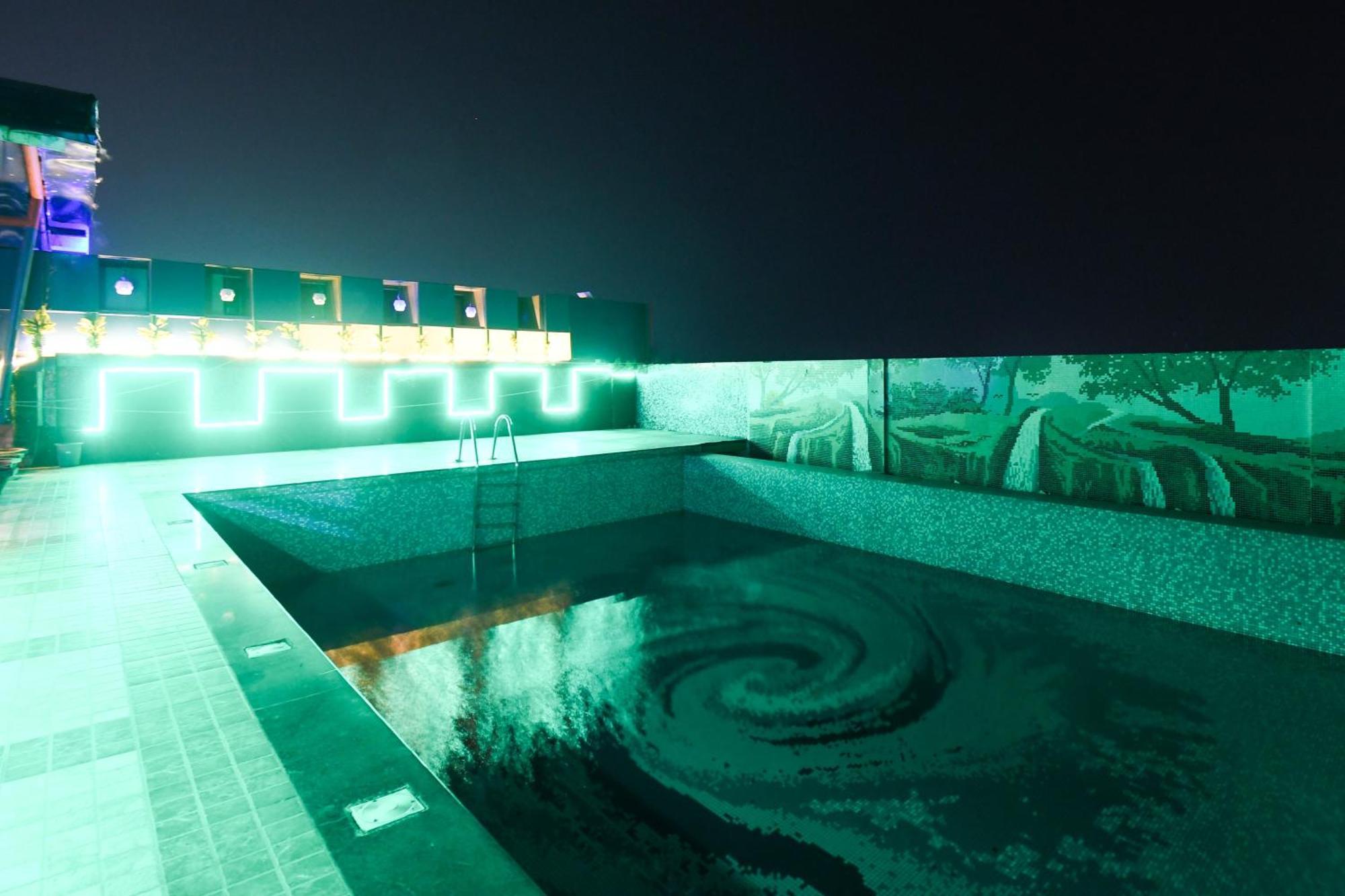 Hotel O Blue Royal Bhuvanesvar Kültér fotó