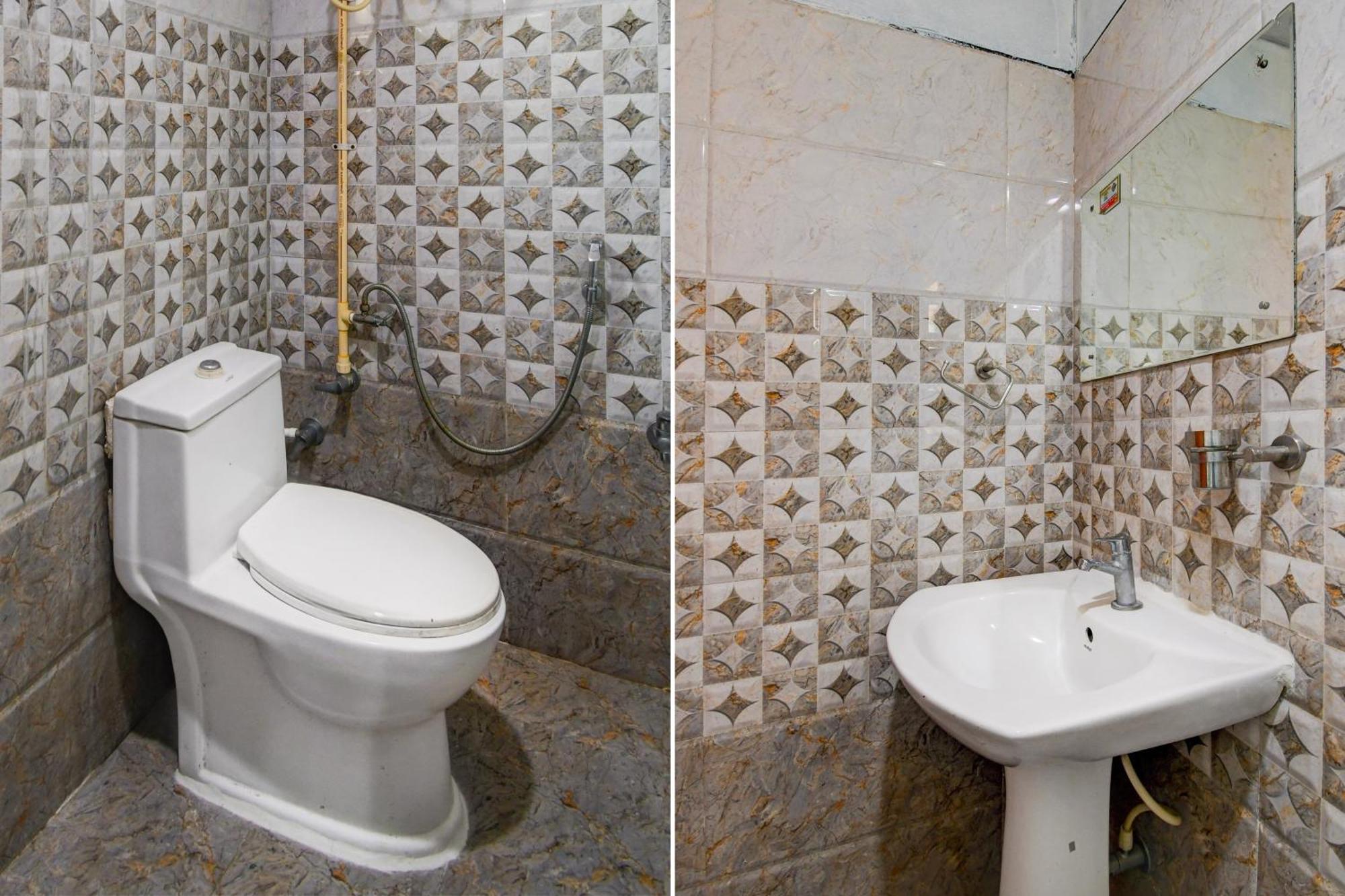 Hotel O Blue Royal Bhuvanesvar Kültér fotó