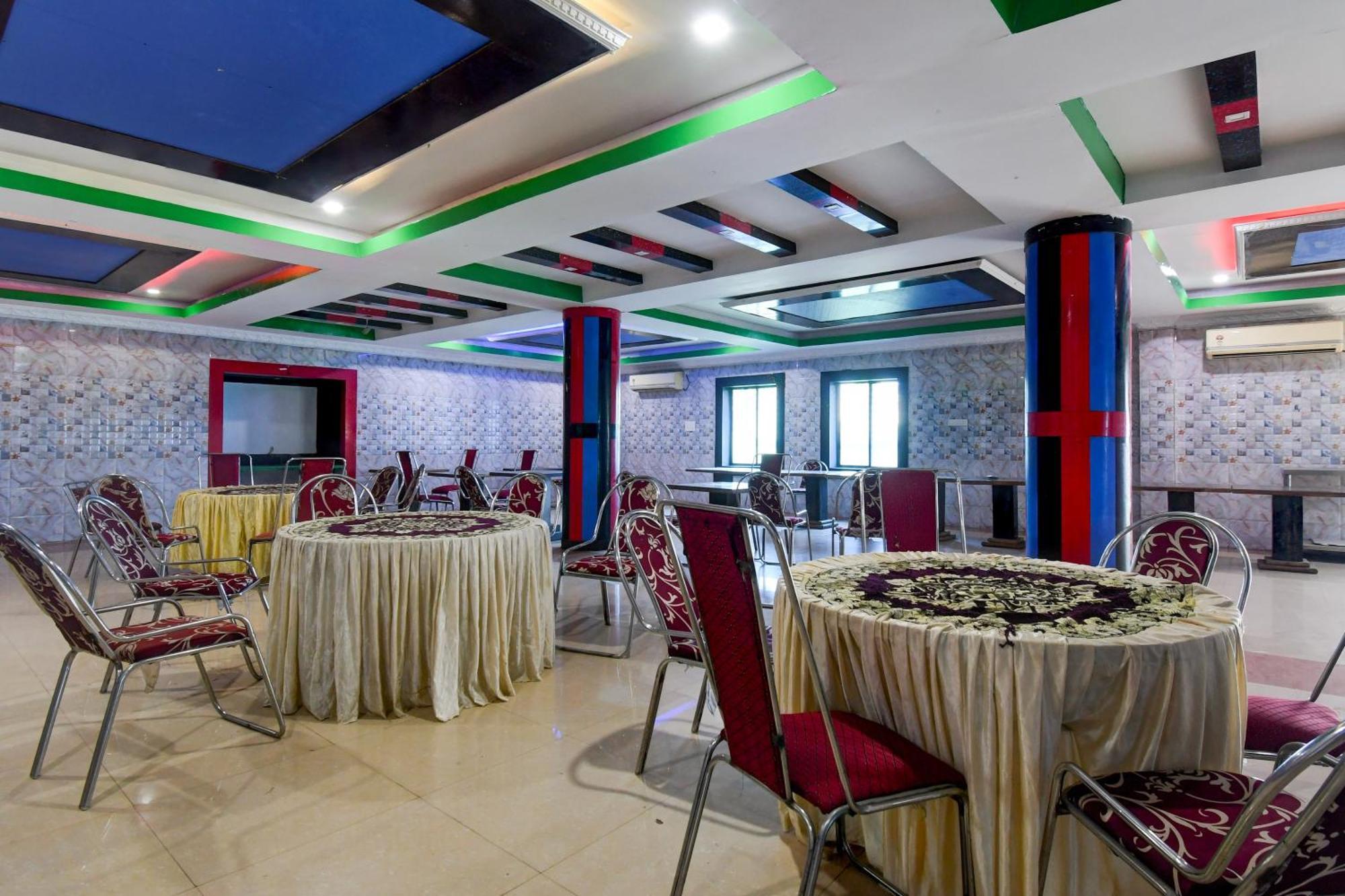 Hotel O Blue Royal Bhuvanesvar Kültér fotó